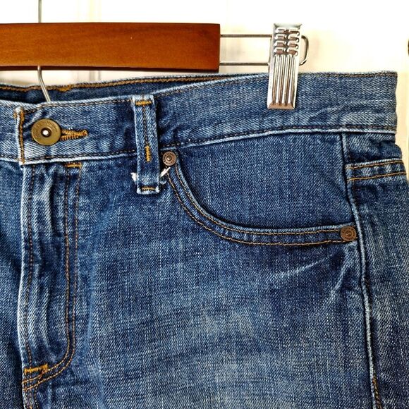 Calvin Klein Cuffed Mid-Rise Blue Denim Jean Shorts Sz 30/10 - Picture 4 of 10